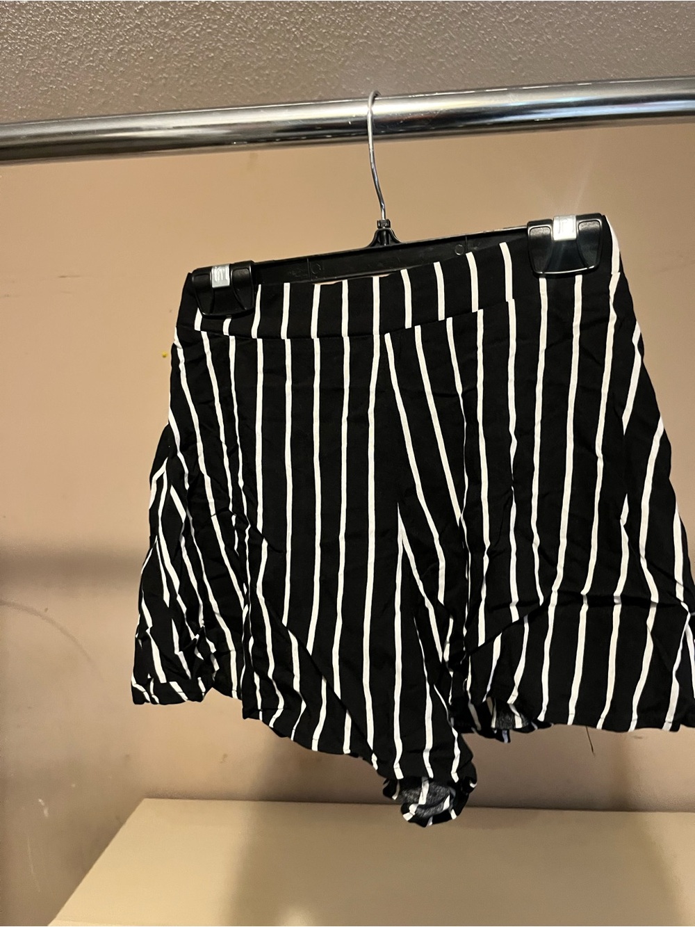 UK2LA Black & White Vertical Stripe Skort Shorts